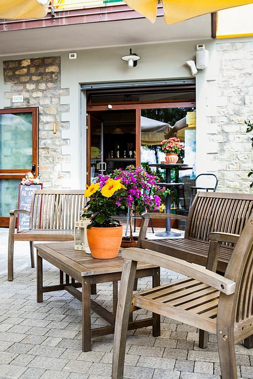 Osteria Da Cesare E Locanda Castel San Pietro Terme Exterior photo