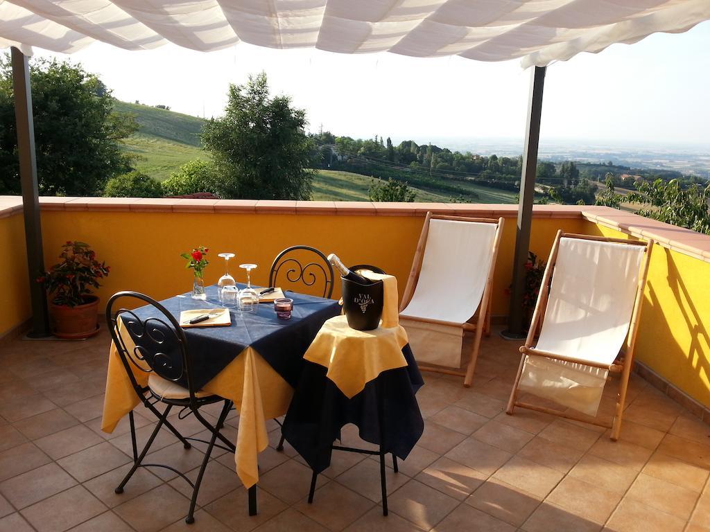 Osteria Da Cesare E Locanda Castel San Pietro Terme Room photo